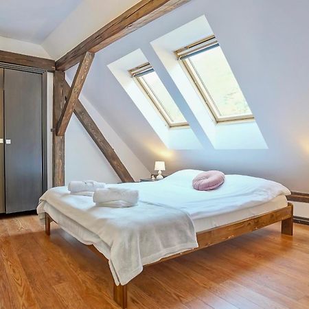 Rooftop Proprety With Large Terrace & Stunning Views - Брашов Экстерьер фото