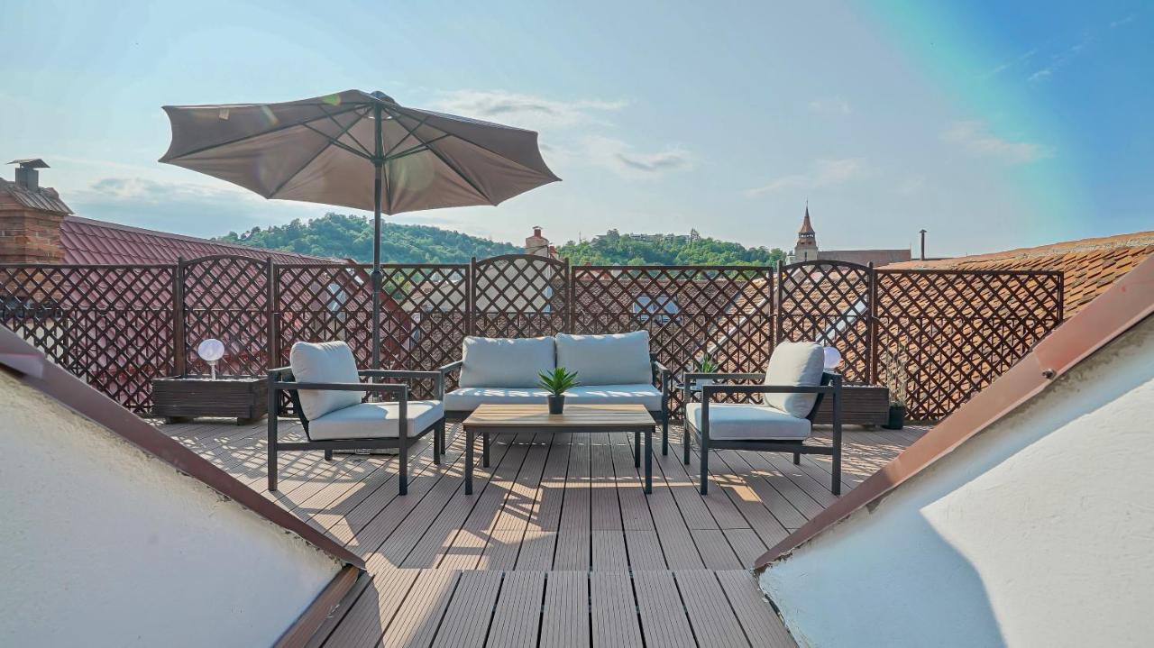 Rooftop Proprety With Large Terrace & Stunning Views - Брашов Экстерьер фото